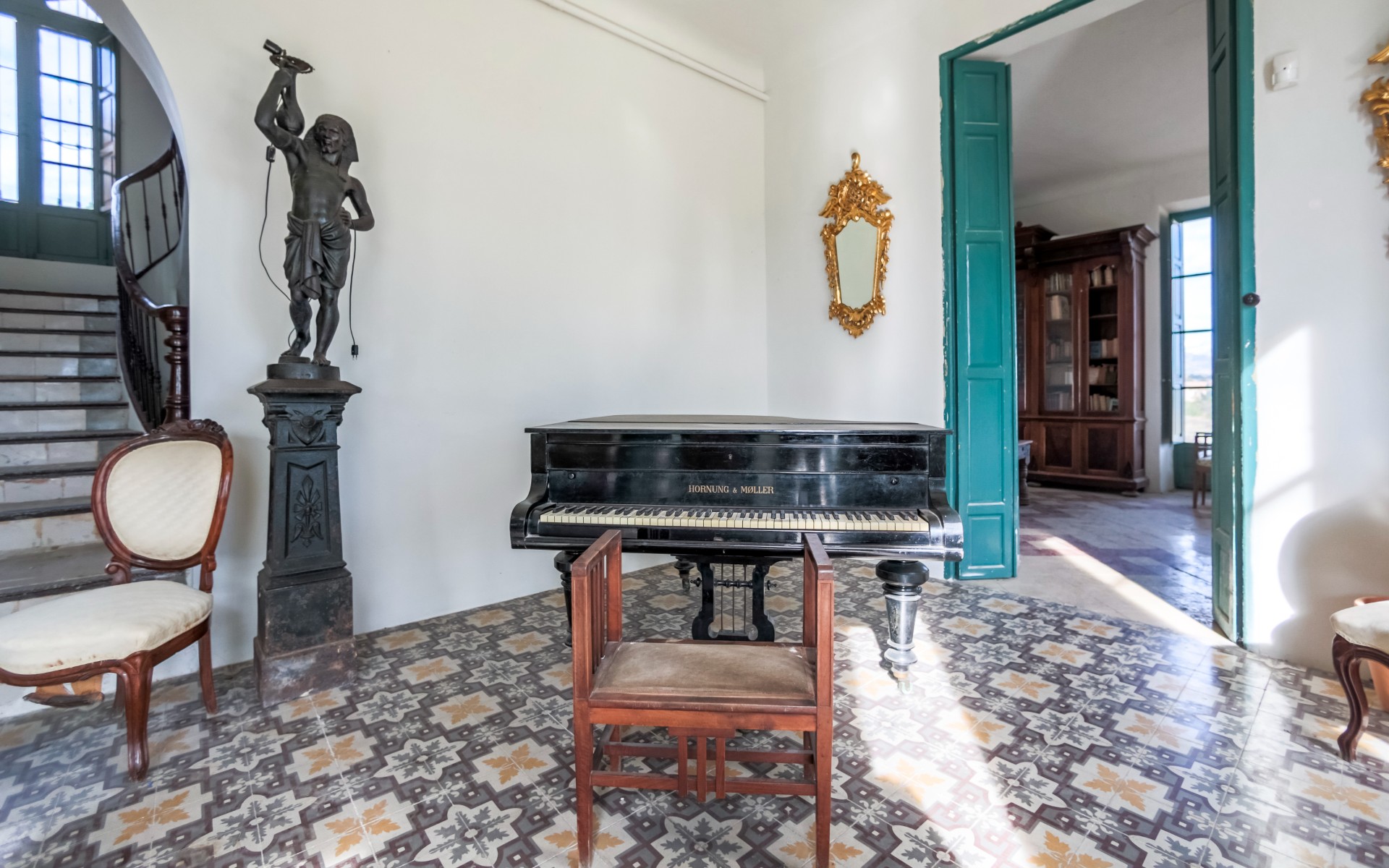 Villa for Sale in Alicante, Alicante