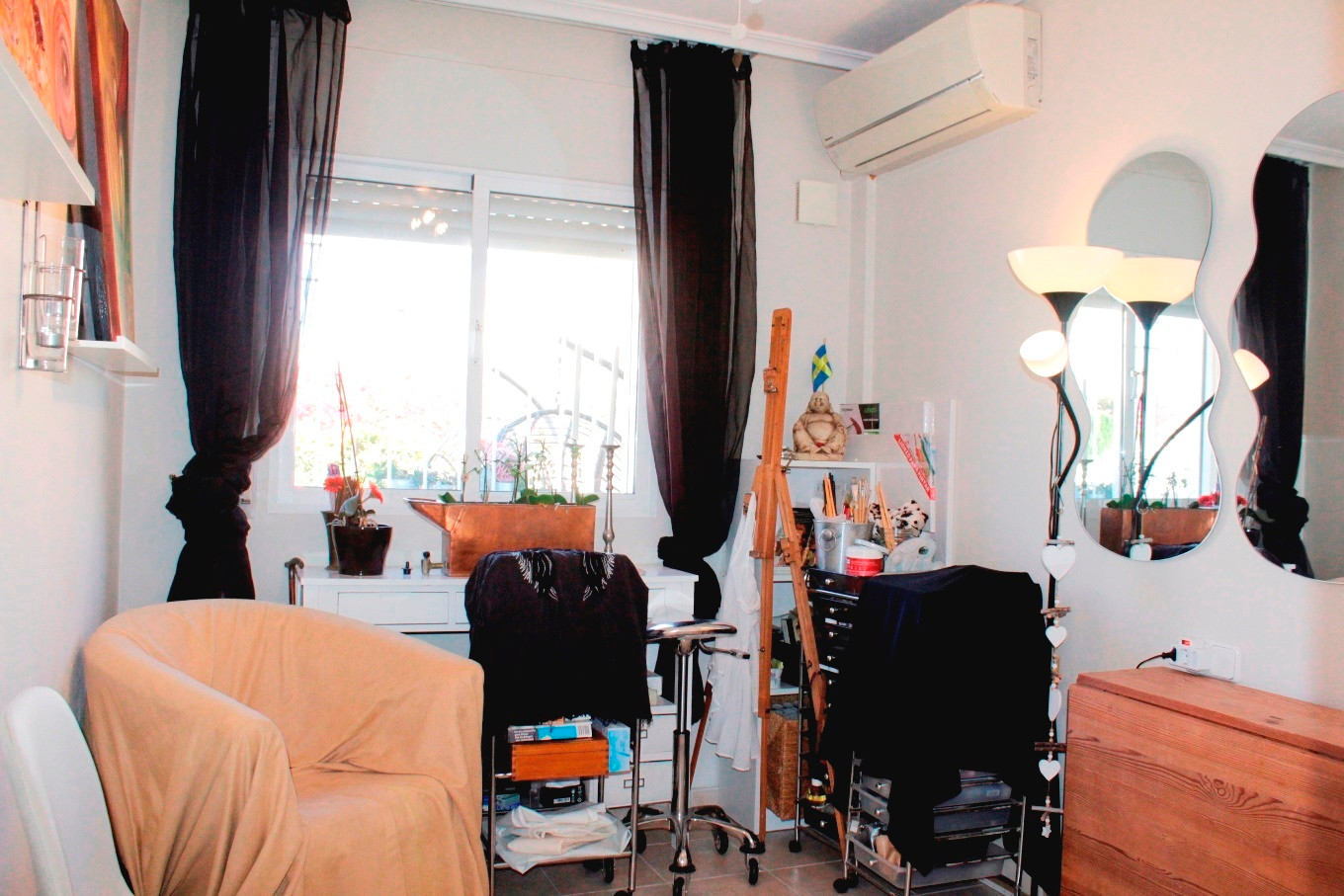 Villa for Sale in Villamartin, Alicante
