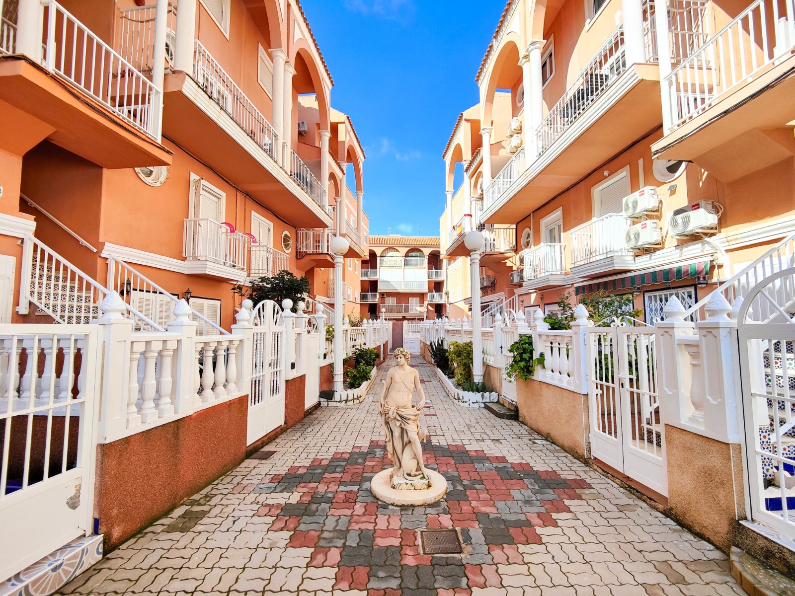 Penthouse for Sale in Torrevieja, Alicante