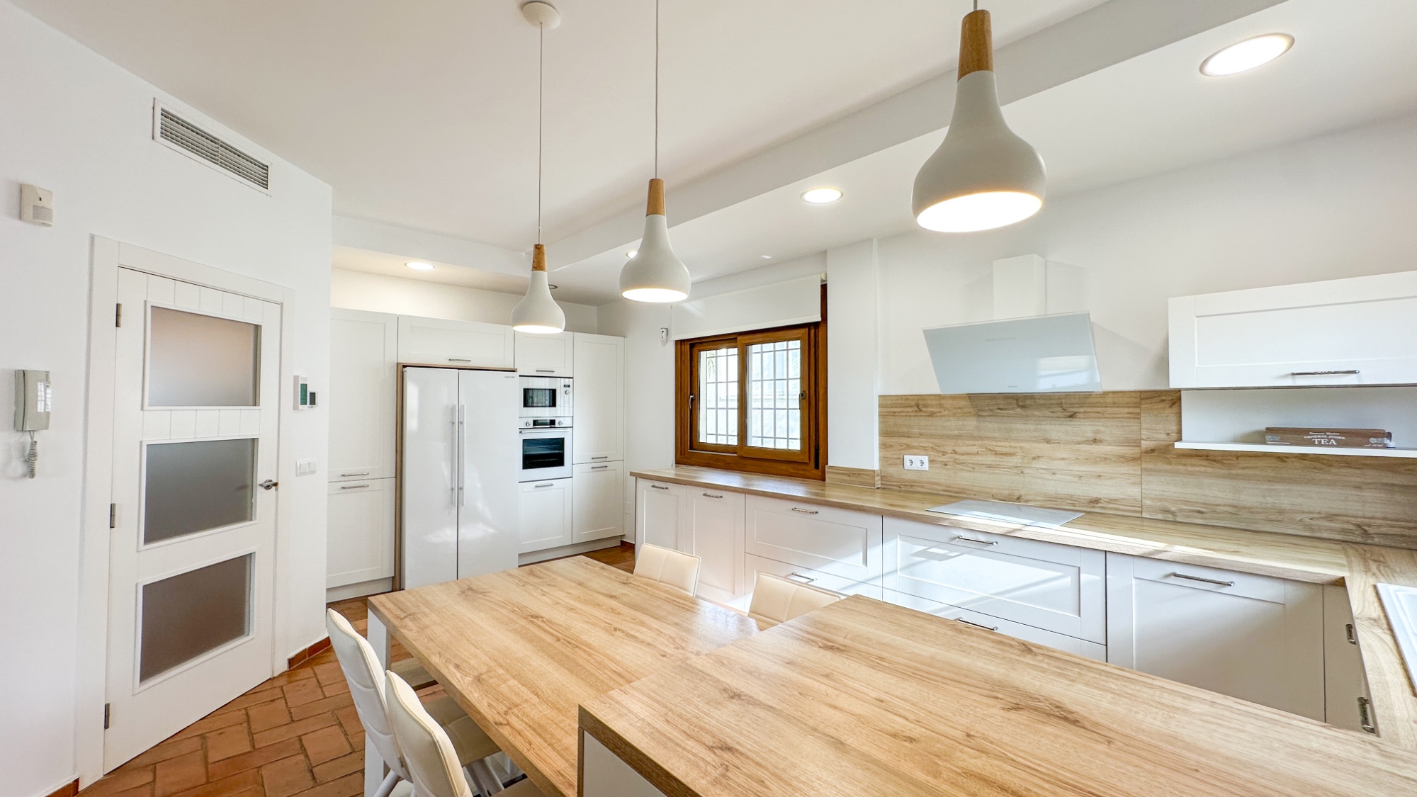 Villa for Sale in Dehesa de Campoamor, Alicante