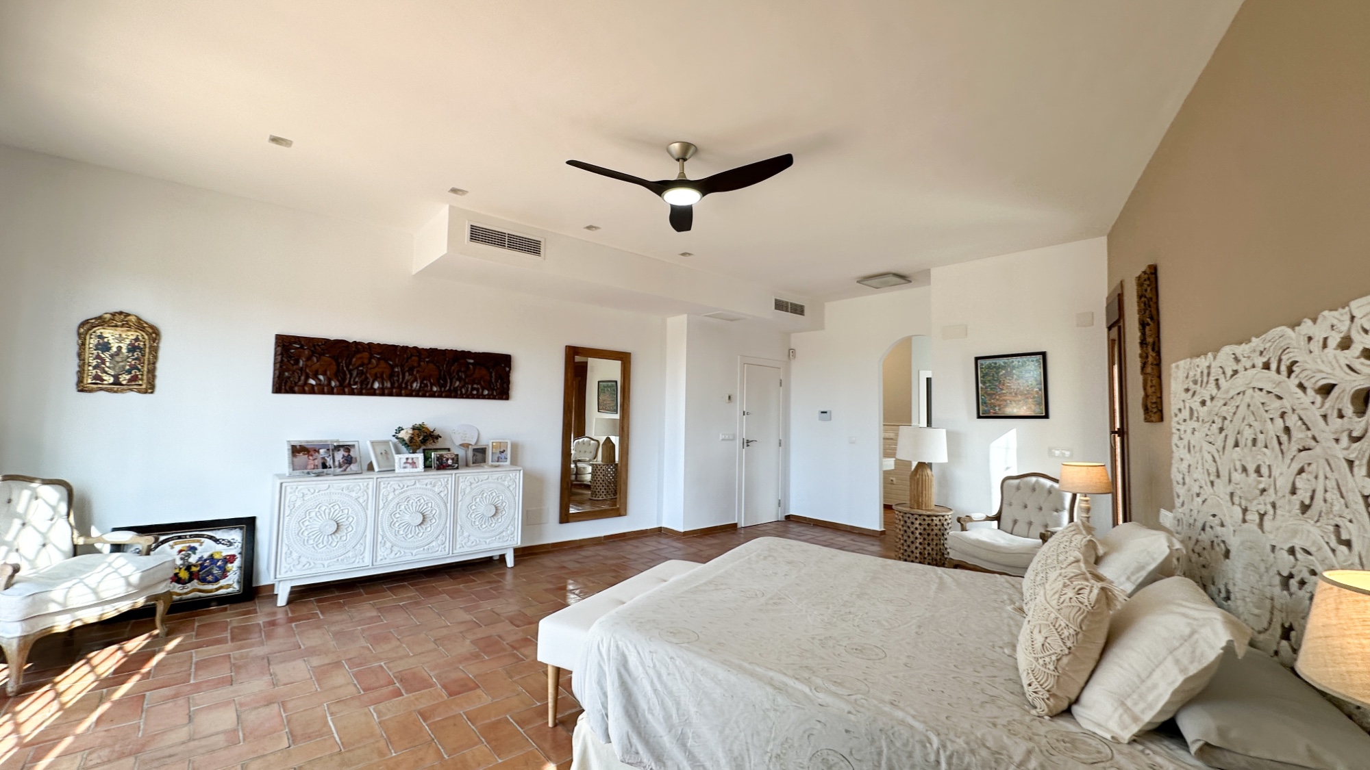 Villa for Sale in Dehesa de Campoamor, Alicante