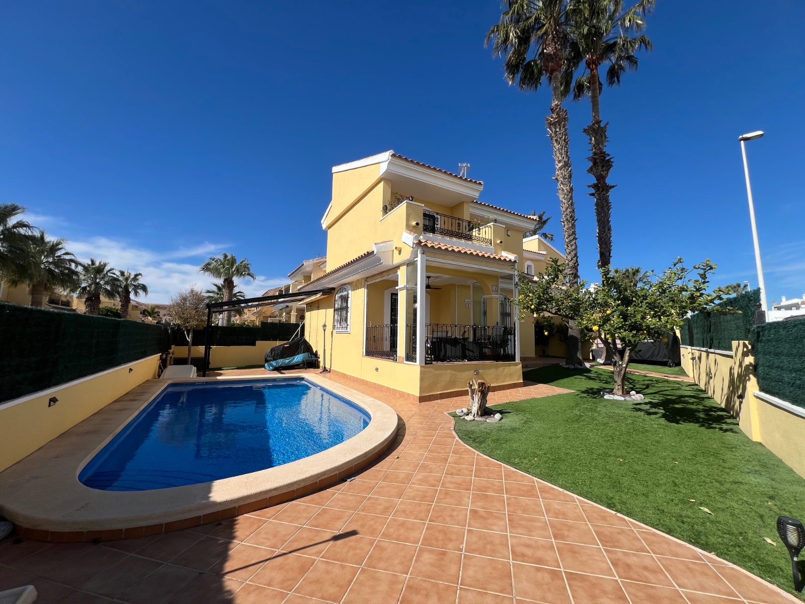 o_1jkd452jp17m31u9415um1k3516h41g Villa for Sale in Orihuela Costa, Alicante