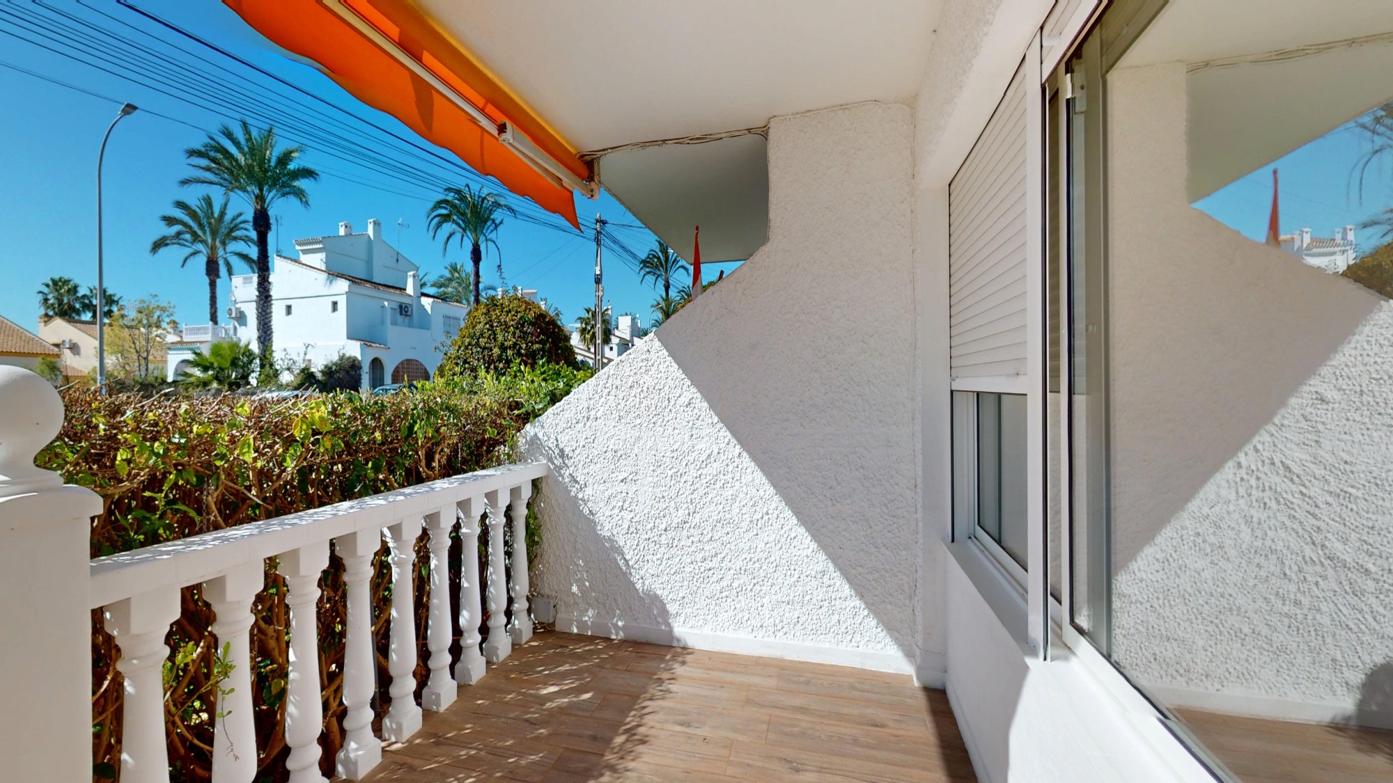 Bungalow for Sale in Villamartin, Alicante