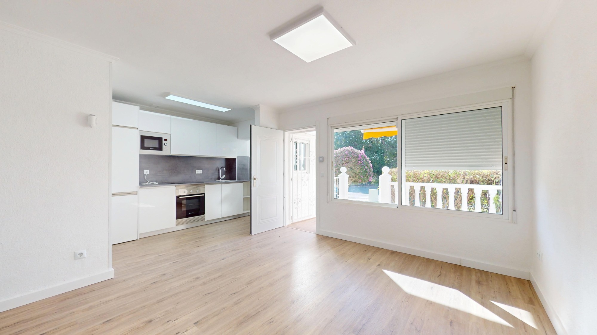 Bungalow for Sale in Villamartin, Alicante