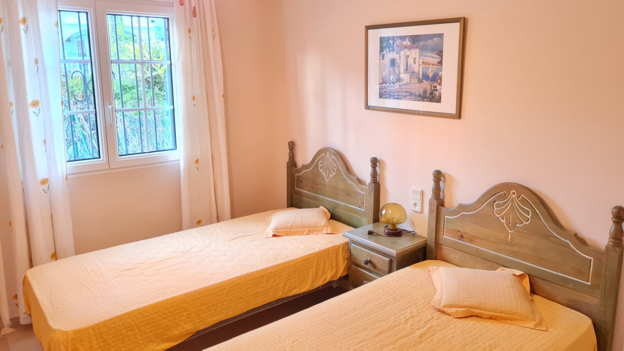Bungalow for Sale in Villamartin, Alicante
