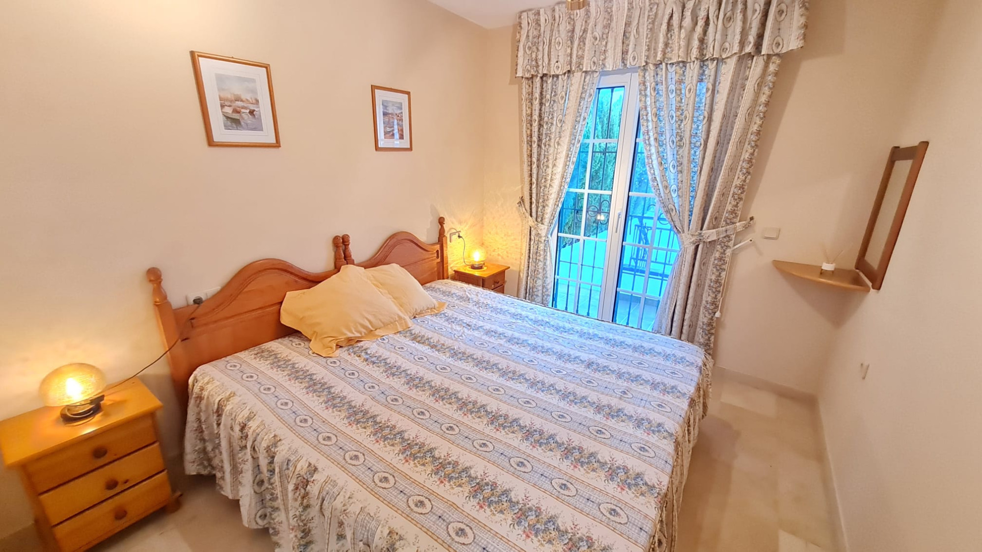 Bungalow for Sale in Villamartin, Alicante