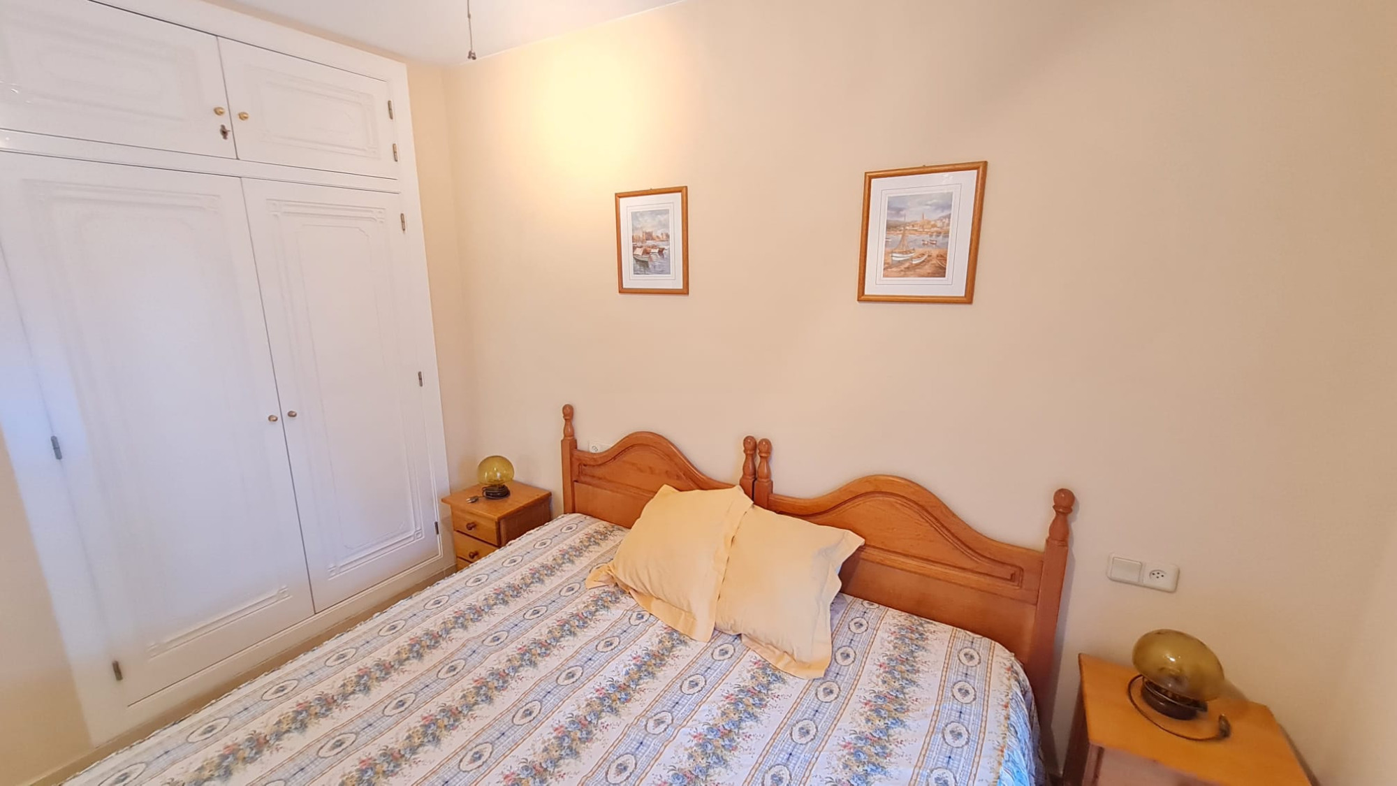 Bungalow for Sale in Villamartin, Alicante