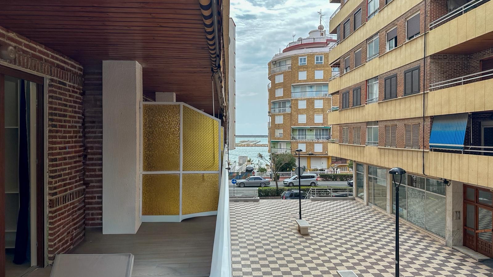 o_1jl4h9k9n11gndtr12nq110n1tap2n Apartment for Sale in Torrevieja, Alicante