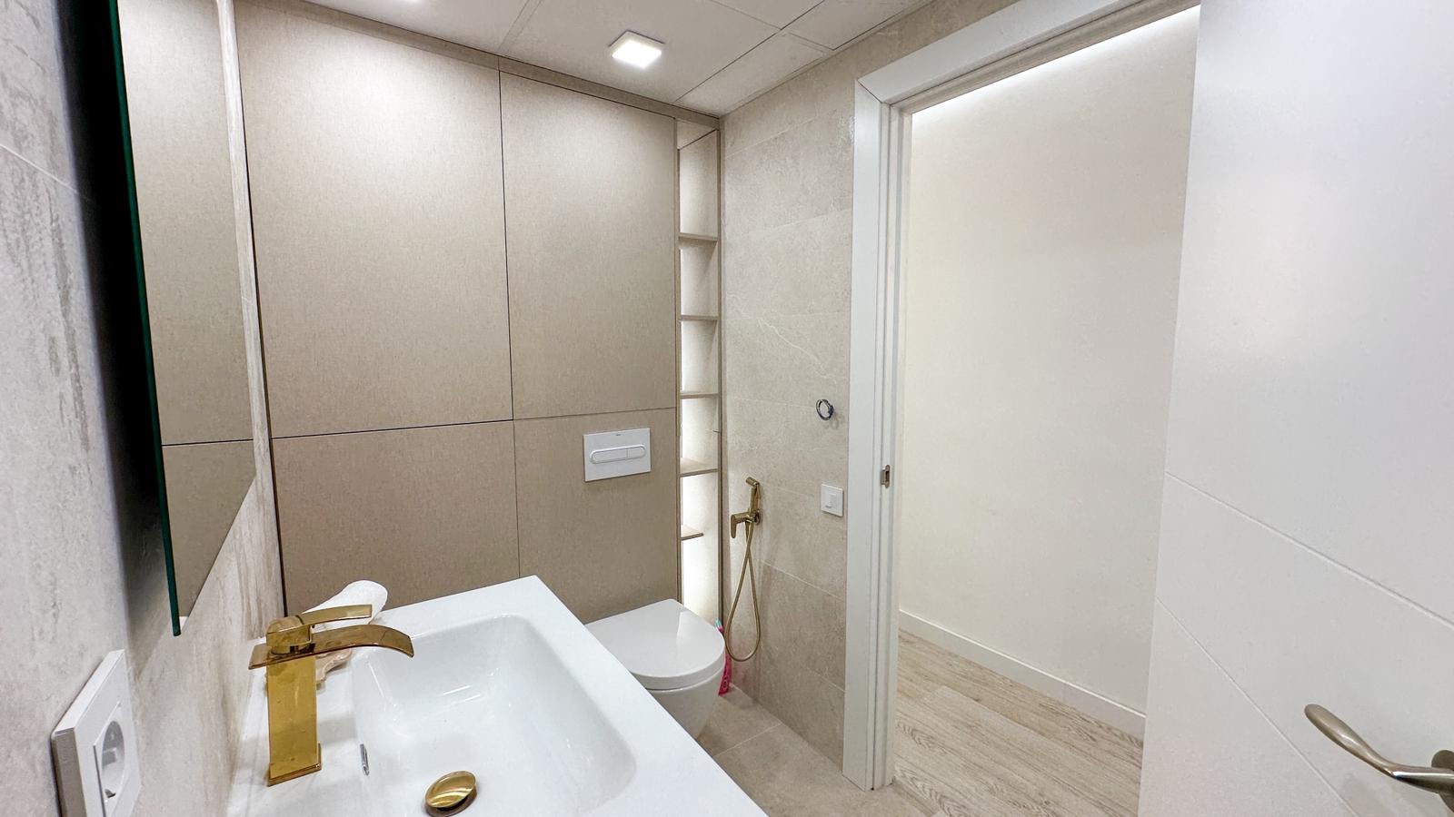 Apartment for Sale in Torrevieja, Alicante