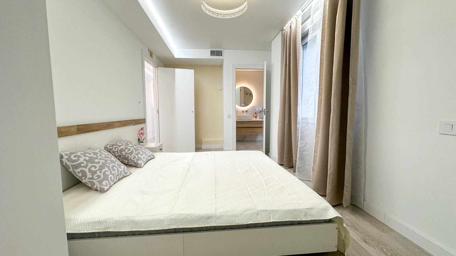 Apartment for Sale in Torrevieja, Alicante