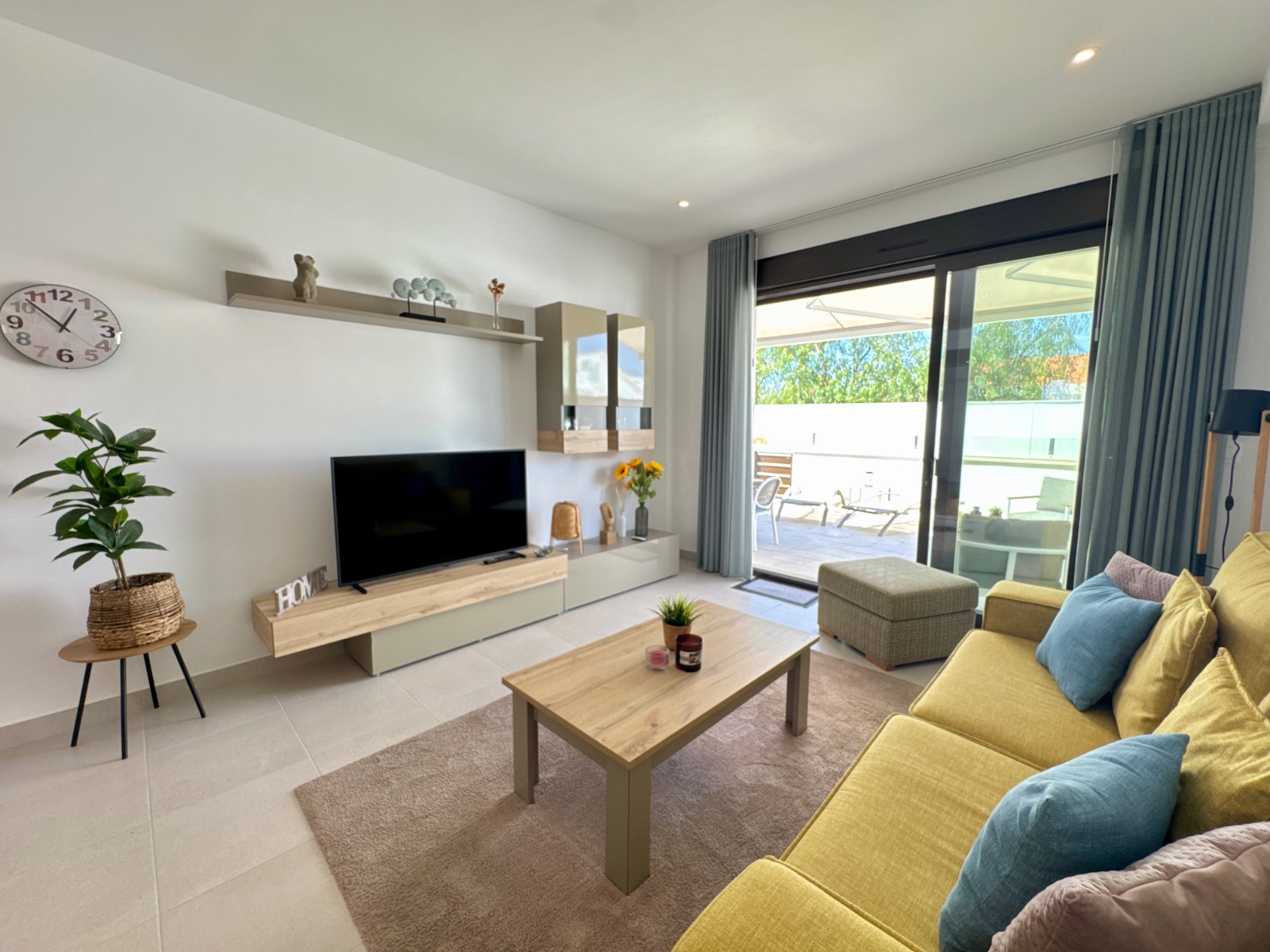 Apartment for Sale in Pilar de La Horadada, Alicante
