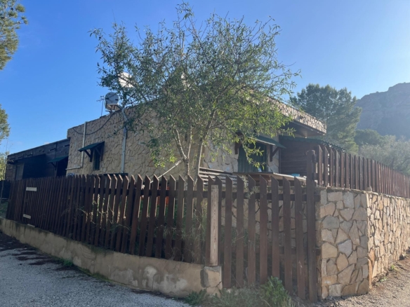 Country House for Sale in Gea Y Truyols, Murcia