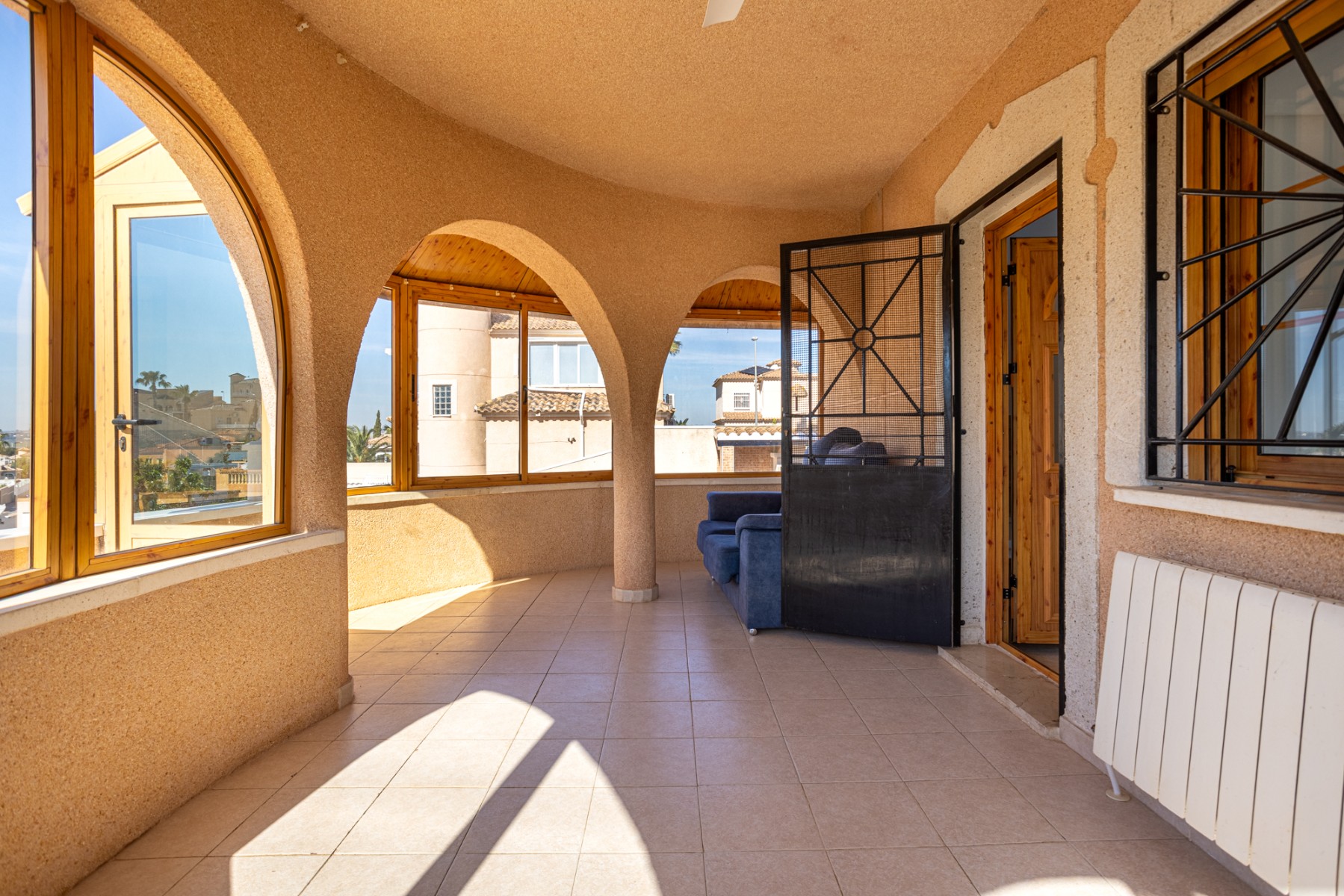 Villa for Sale in Benijofar, Alicante