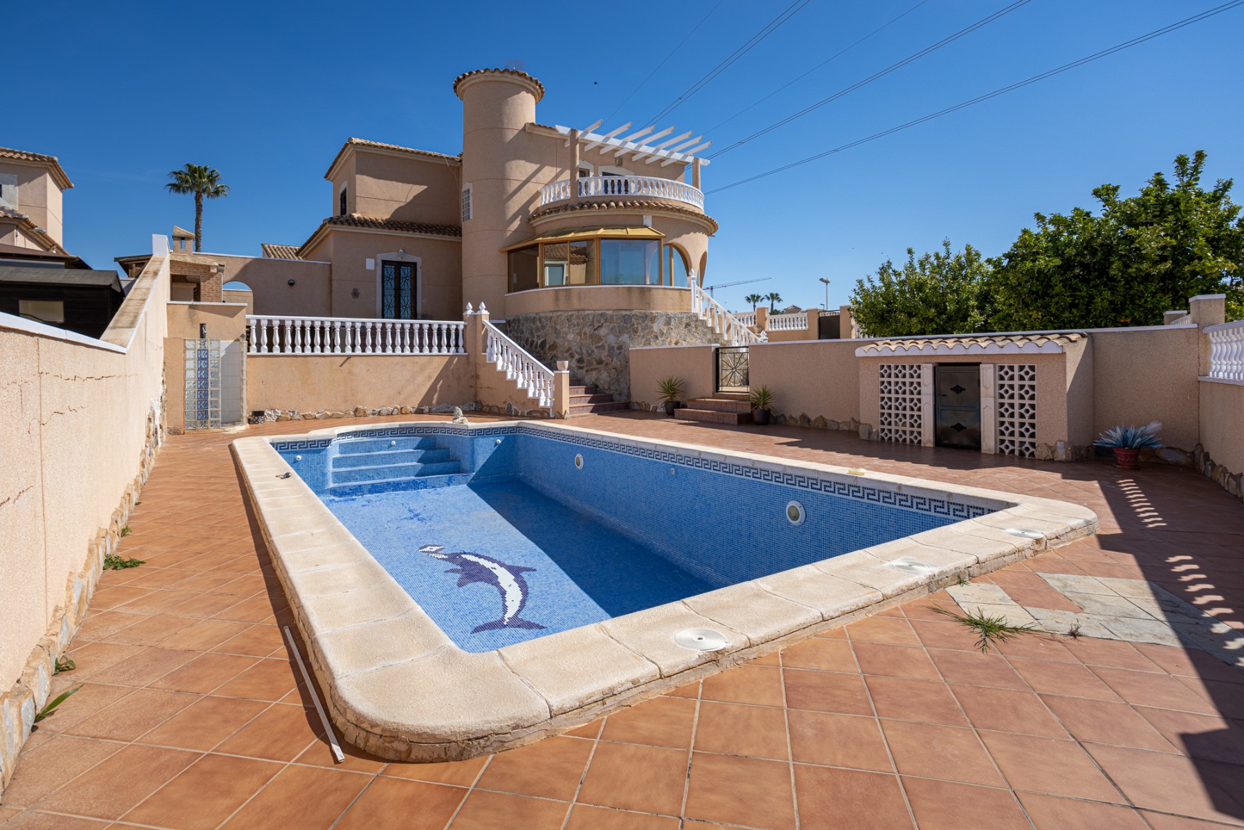 Villa for Sale in Benijofar, Alicante