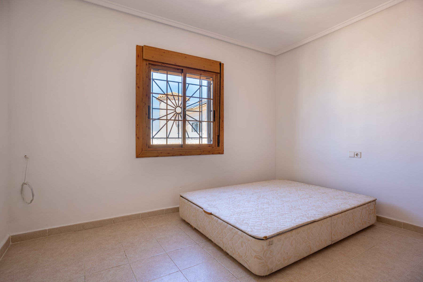Villa for Sale in Benijofar, Alicante