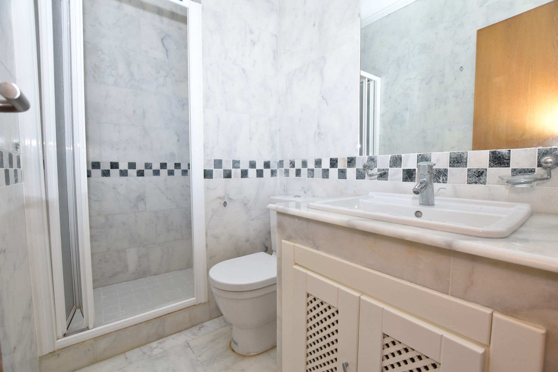 Bungalow for Sale in Algorfa, Alicante