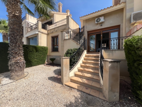 Bungalow for Sale in Algorfa, Alicante