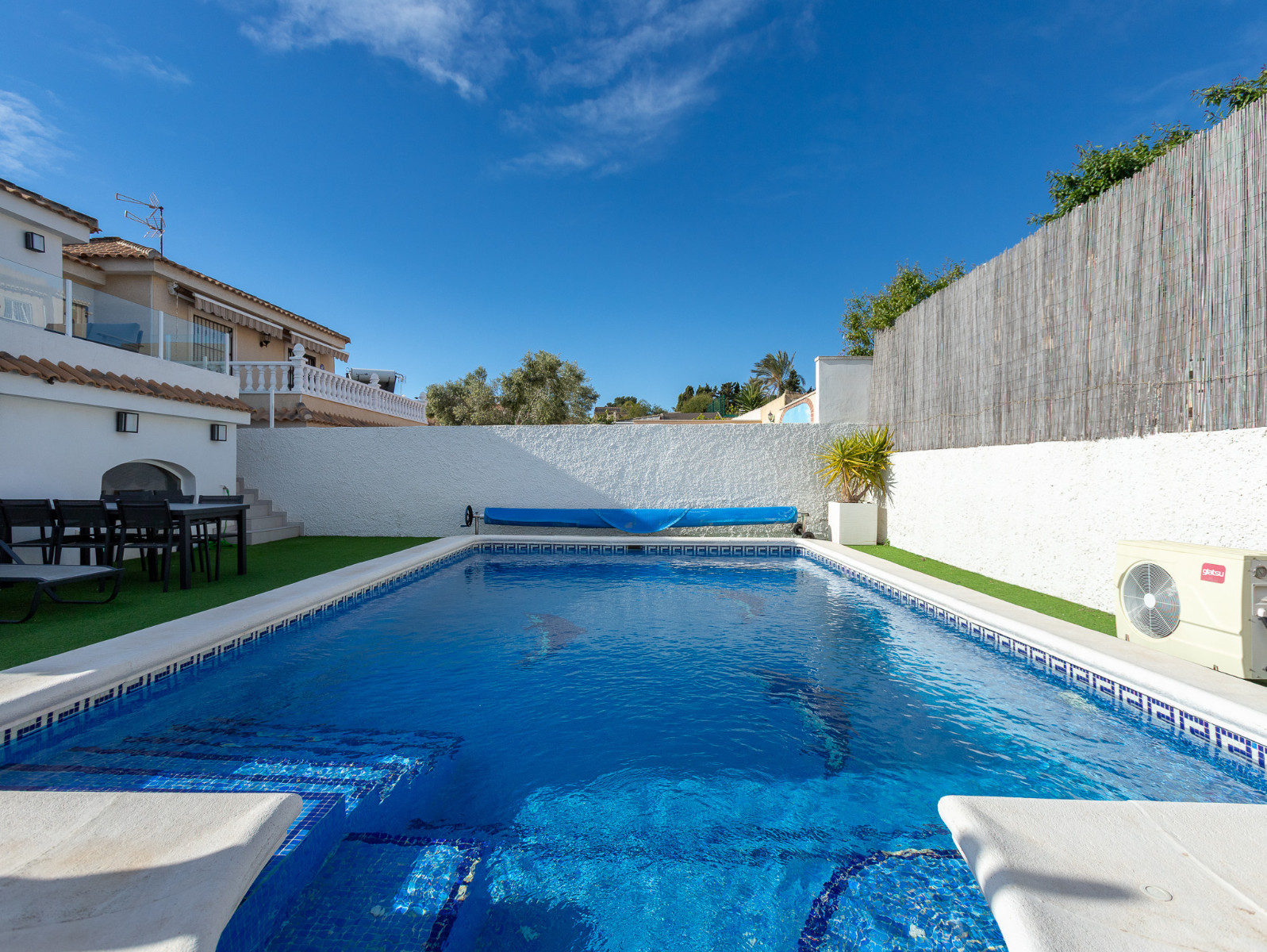 Villa for Sale in Los Balcones, Alicante