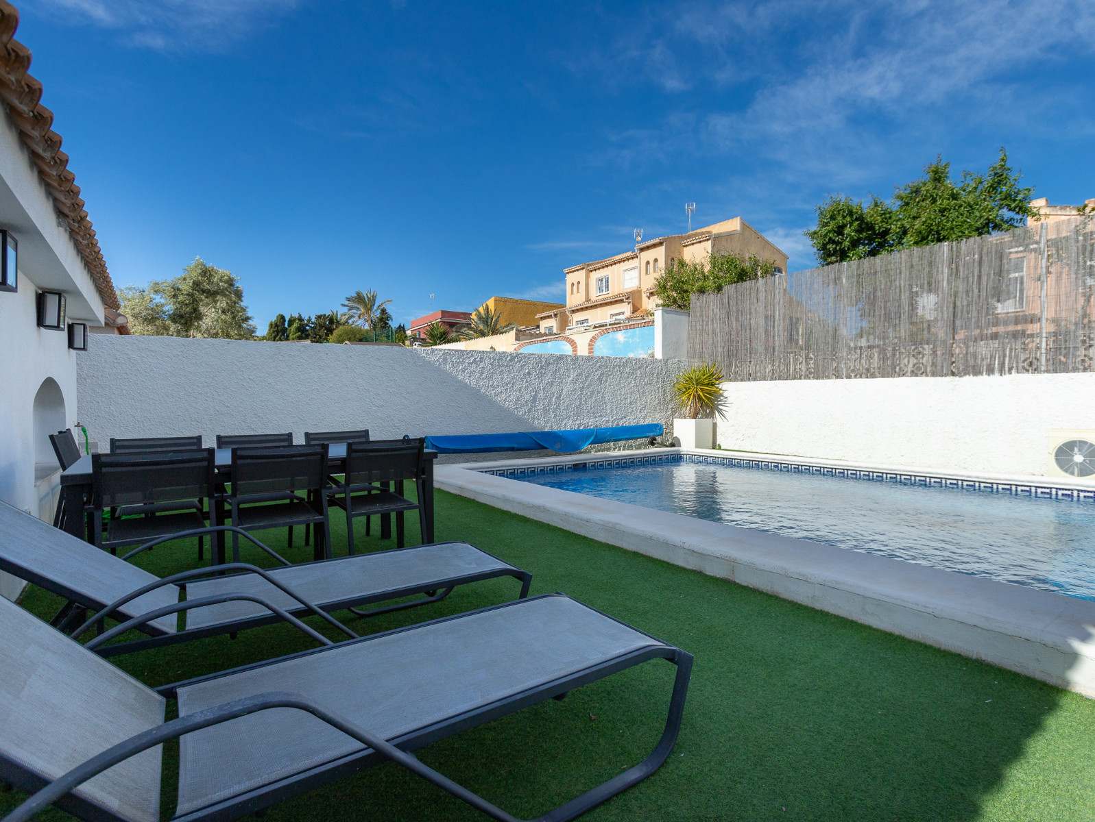 Villa for Sale in Los Balcones, Alicante