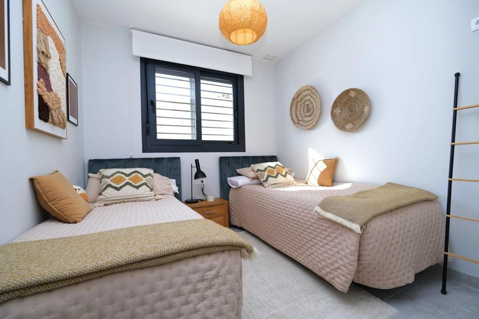 Apartment for Sale in Villamartin, Alicante