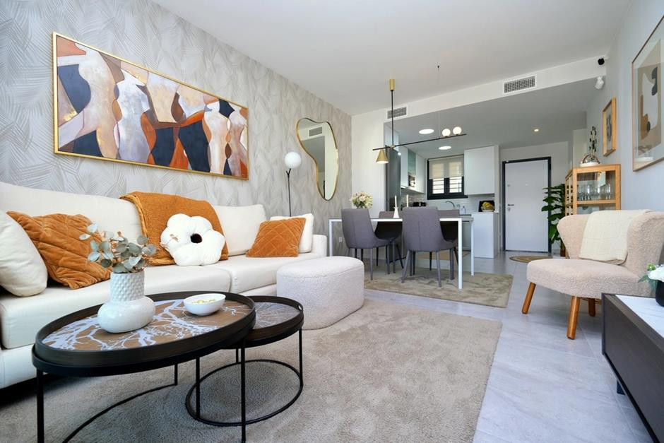 Apartment for Sale in Villamartin, Alicante
