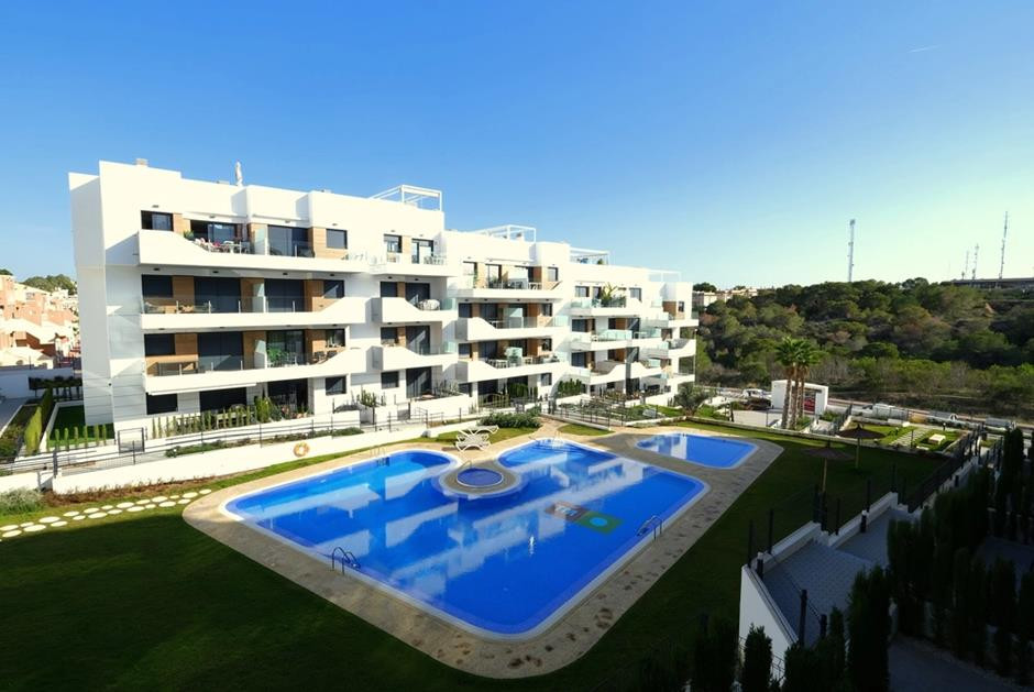Apartment for Sale in Villamartin, Alicante
