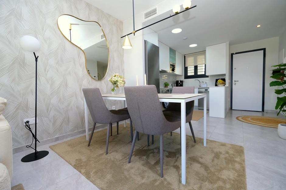 Apartment for Sale in Villamartin, Alicante