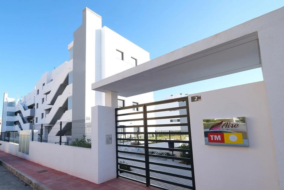 Apartment for Sale in Villamartin, Alicante