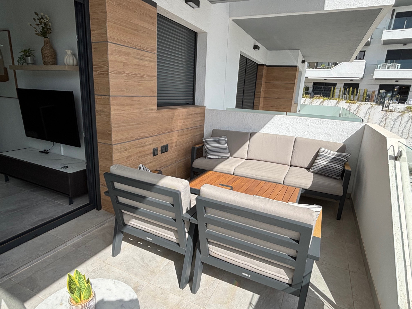 Apartment for Sale in Villamartin, Alicante