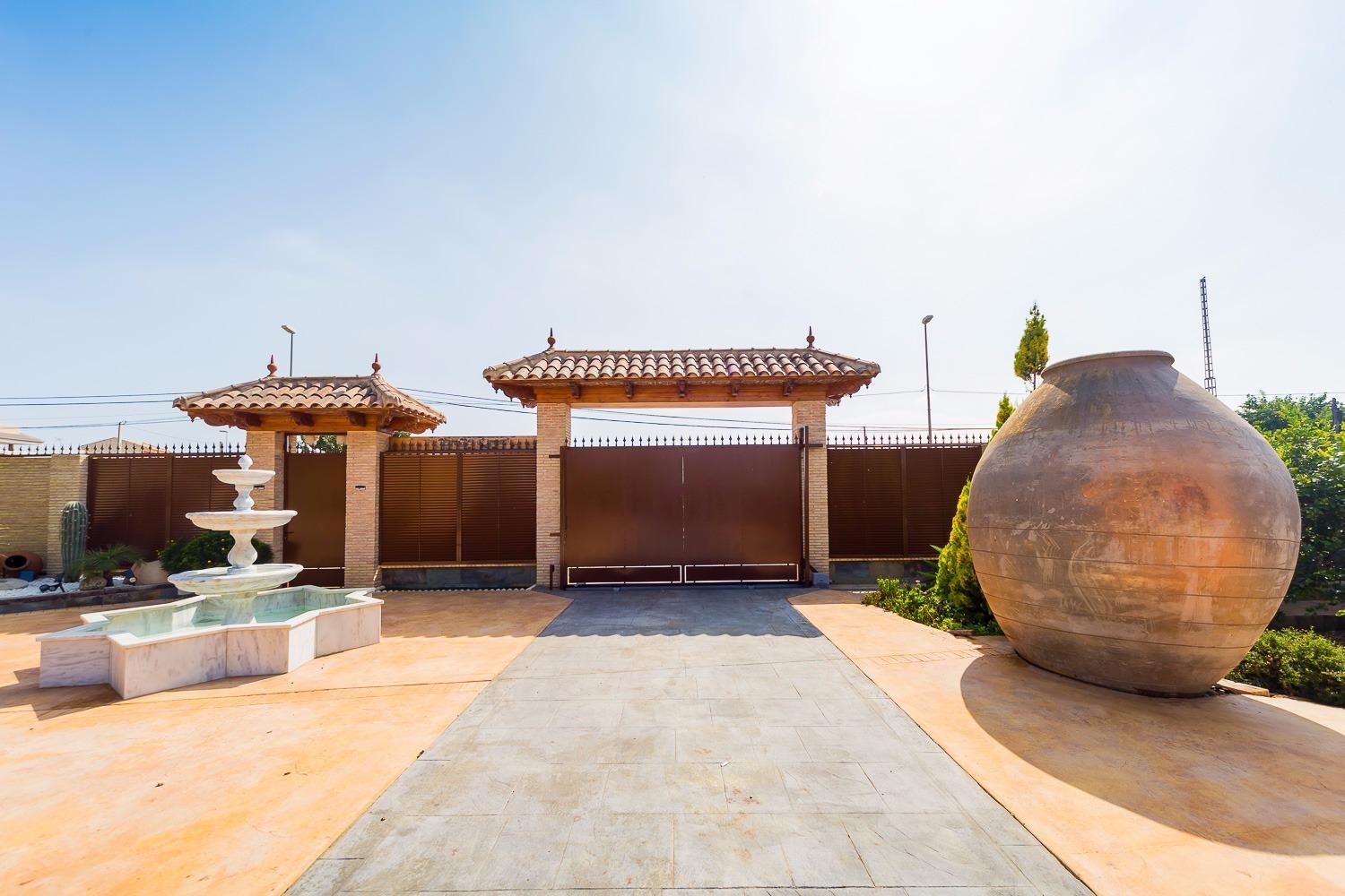 Country House for Sale in Almoradi, Alicante