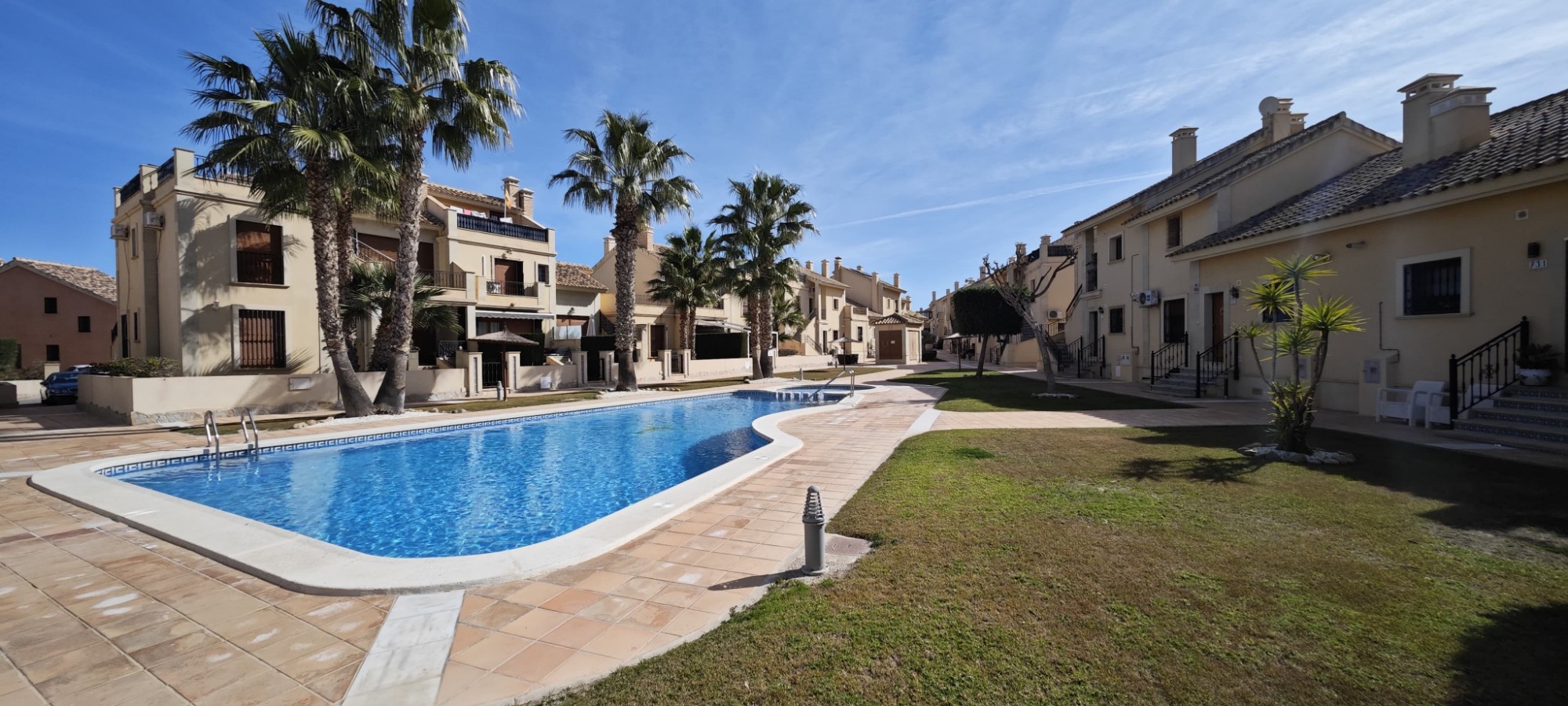 Apartment for Sale in Algorfa, Alicante