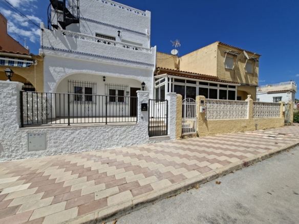 Bungalow for Sale in San Fulgencio, Alicante