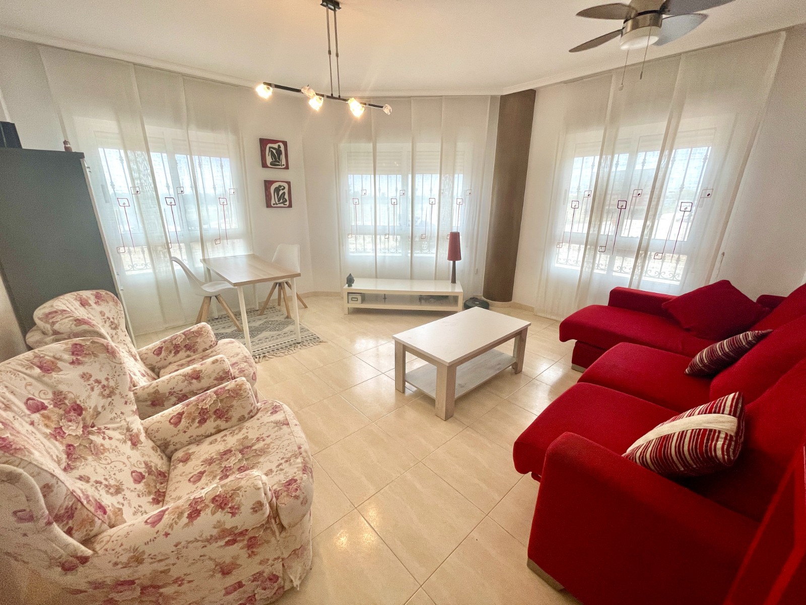 Apartment for Sale in Almoradi, Alicante