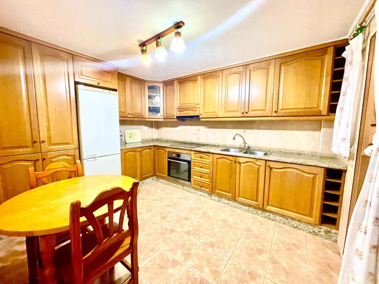 Villa for Sale in Almoradi, Alicante