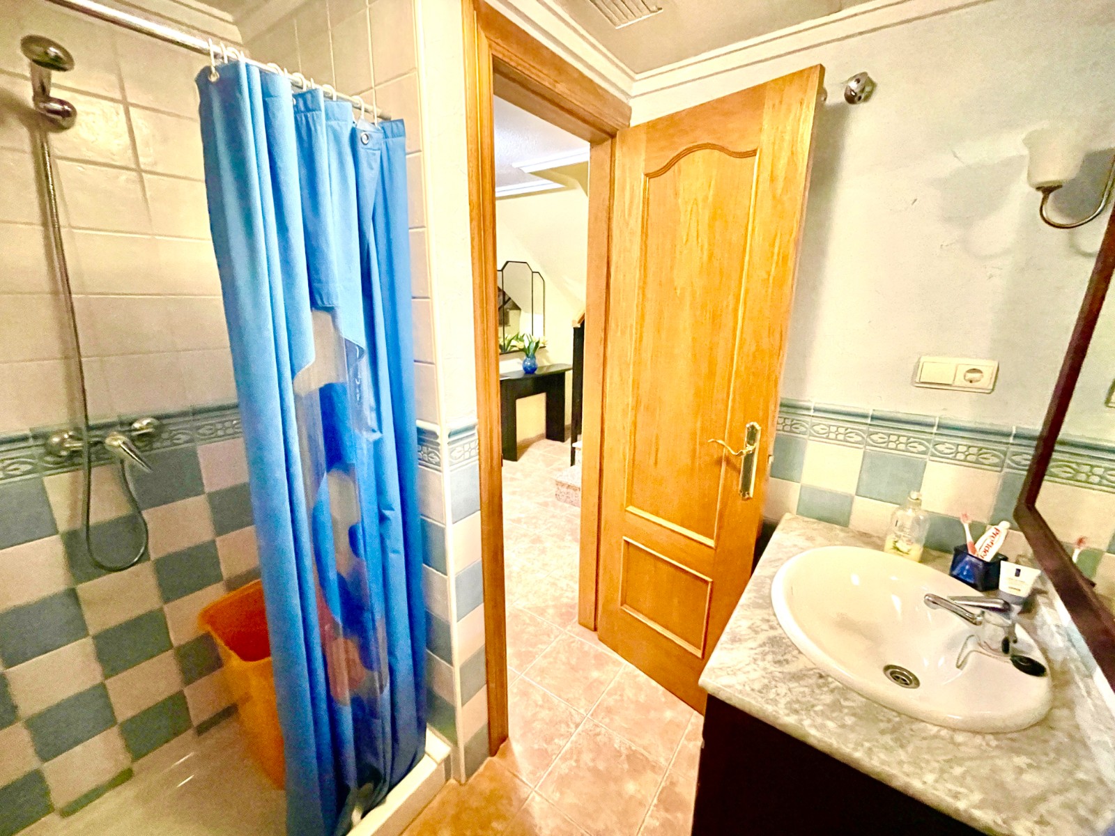 Villa for Sale in Almoradi, Alicante