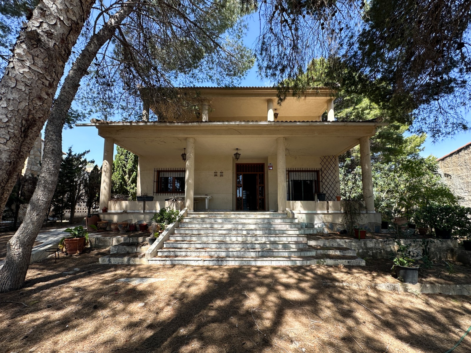 o_1jp316tqa190v19de110u5kb1cc942 Villa for Sale in Torrevieja, Alicante