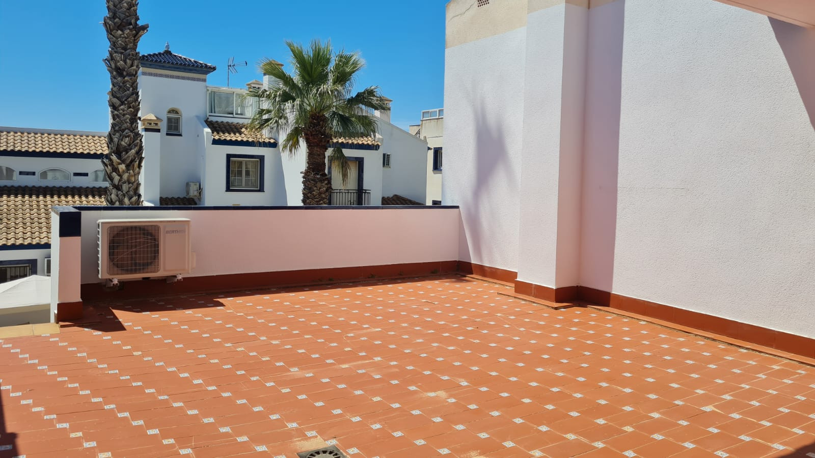 Bungalow for Sale in Villamartin, Alicante