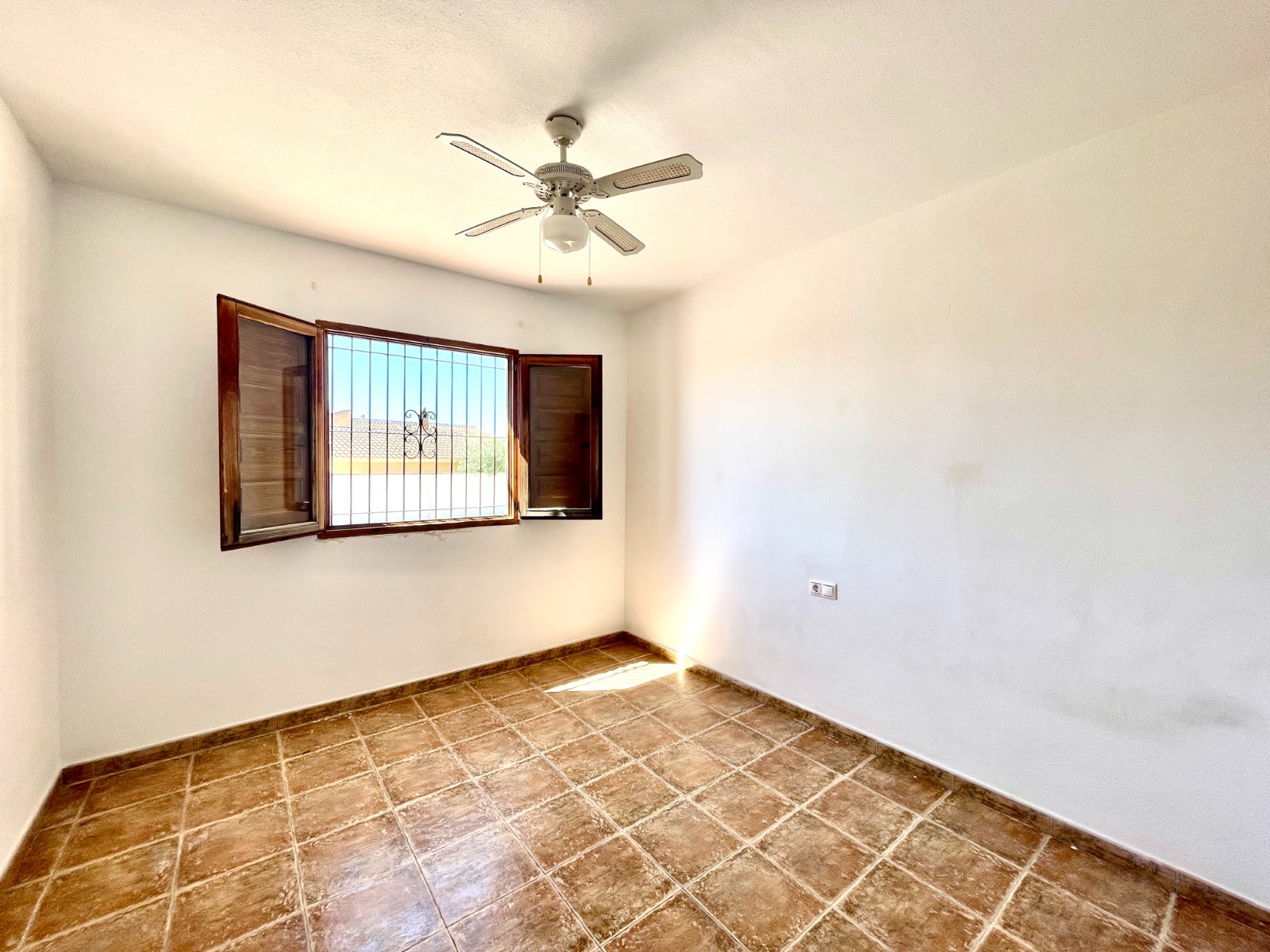 Villa for Sale in Catral, Alicante