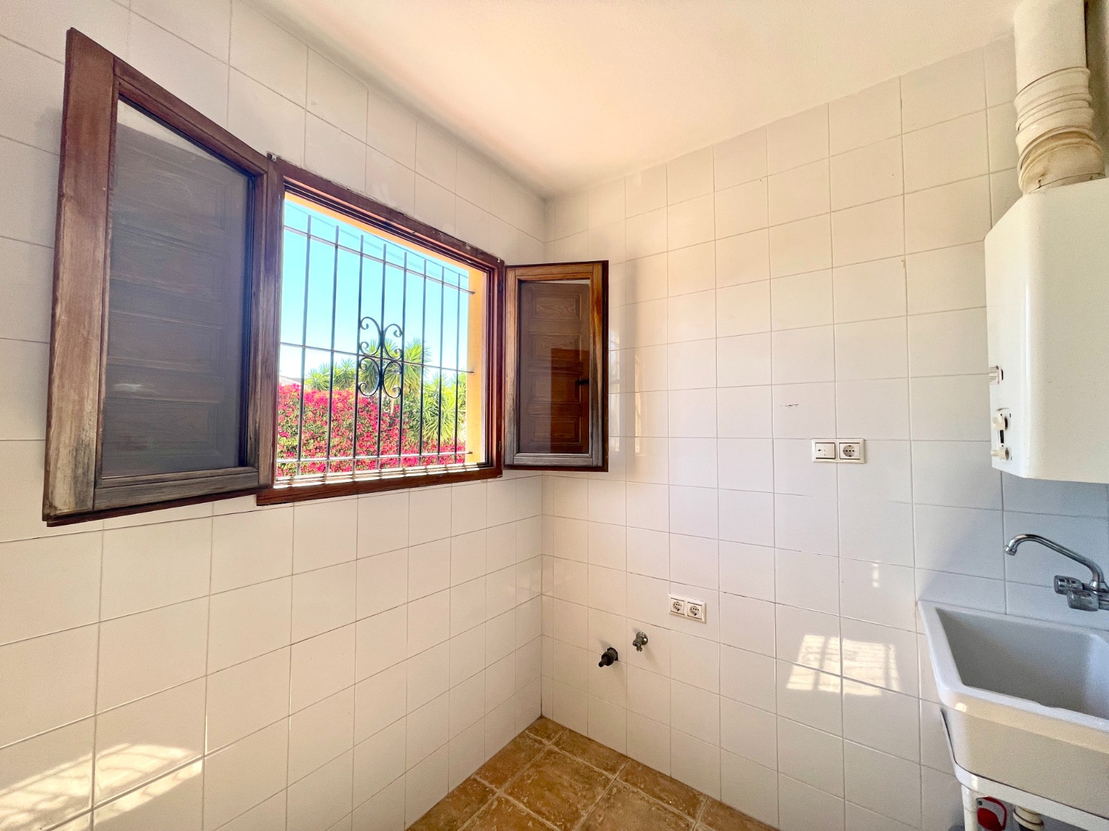 Villa for Sale in Catral, Alicante