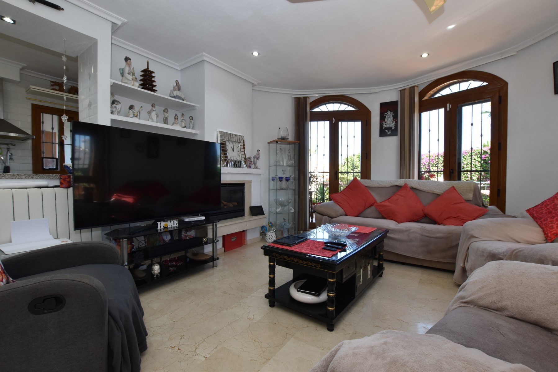 Villa for Sale in Algorfa, Alicante