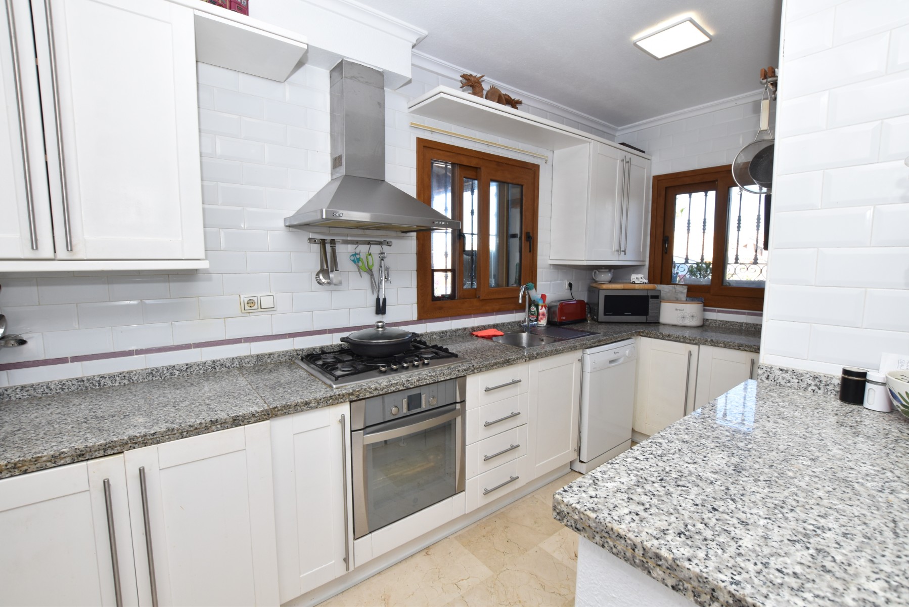 Villa for Sale in Algorfa, Alicante