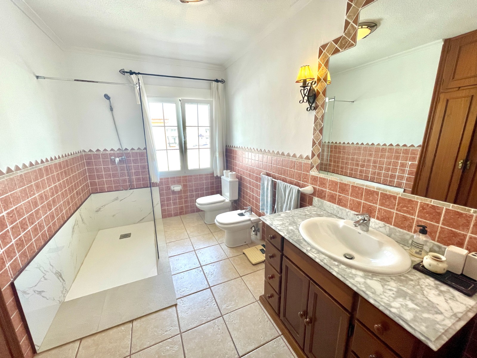 Villa for Sale in Benijofar, Alicante
