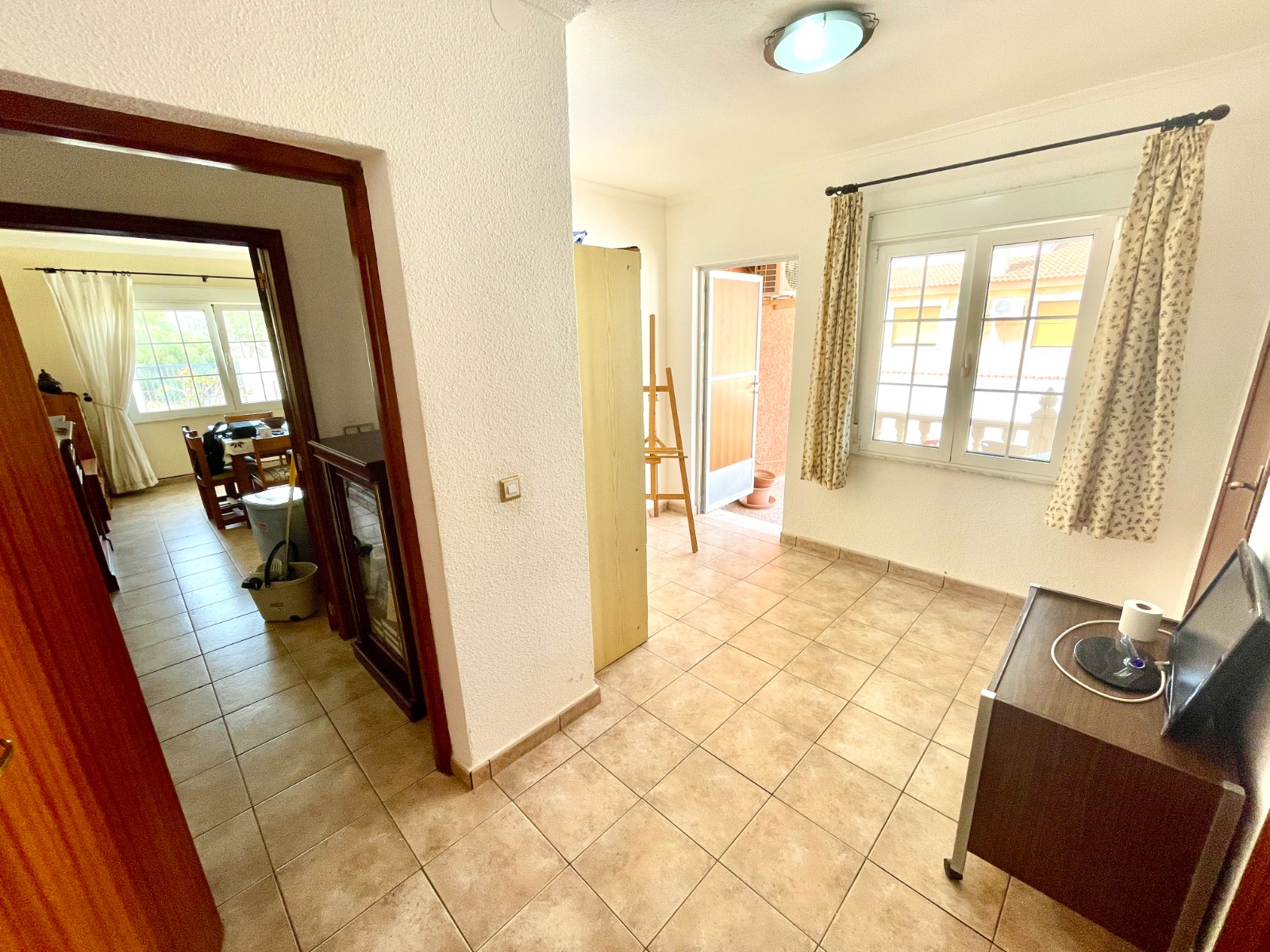 Villa for Sale in Benijofar, Alicante
