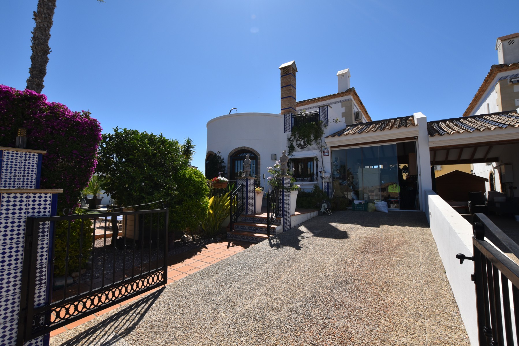 Villa for Sale in Algorfa, Alicante
