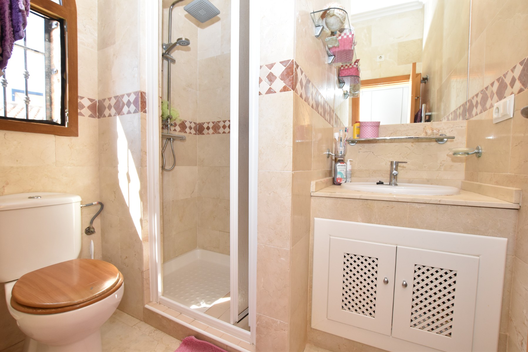 Villa for Sale in Algorfa, Alicante