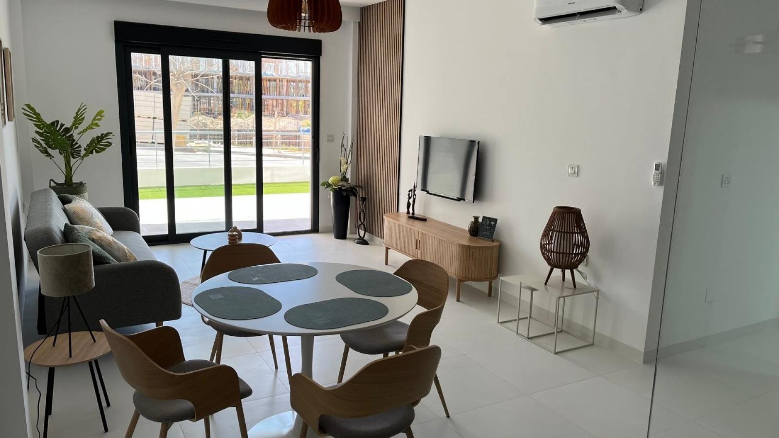 Apartment for Sale in San Miguel de Salinas, Alicante