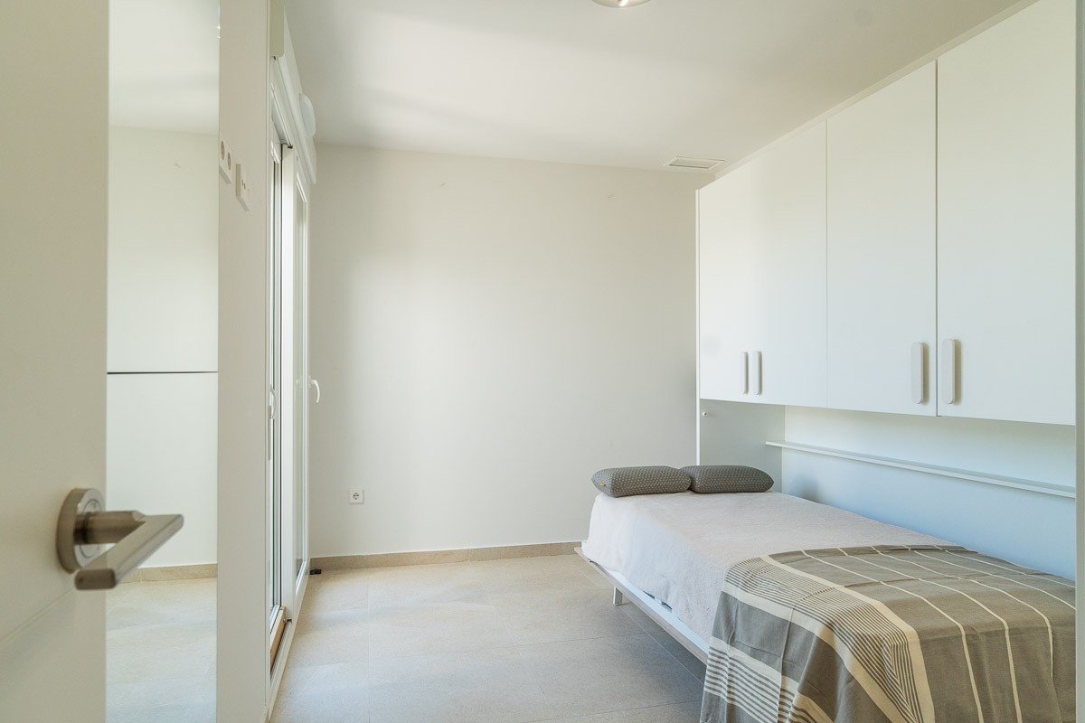 Villa for Sale in Vistabella Golf Entre Naranjos, Alicante