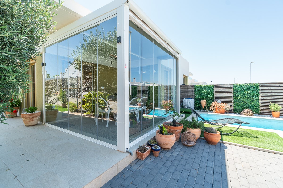 Villa for Sale in Vistabella Golf Entre Naranjos, Alicante