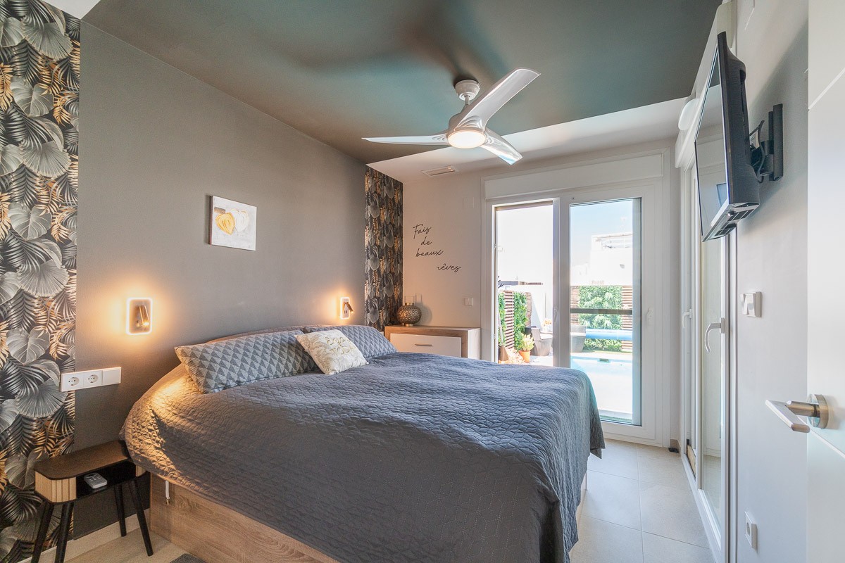 Villa for Sale in Vistabella Golf Entre Naranjos, Alicante