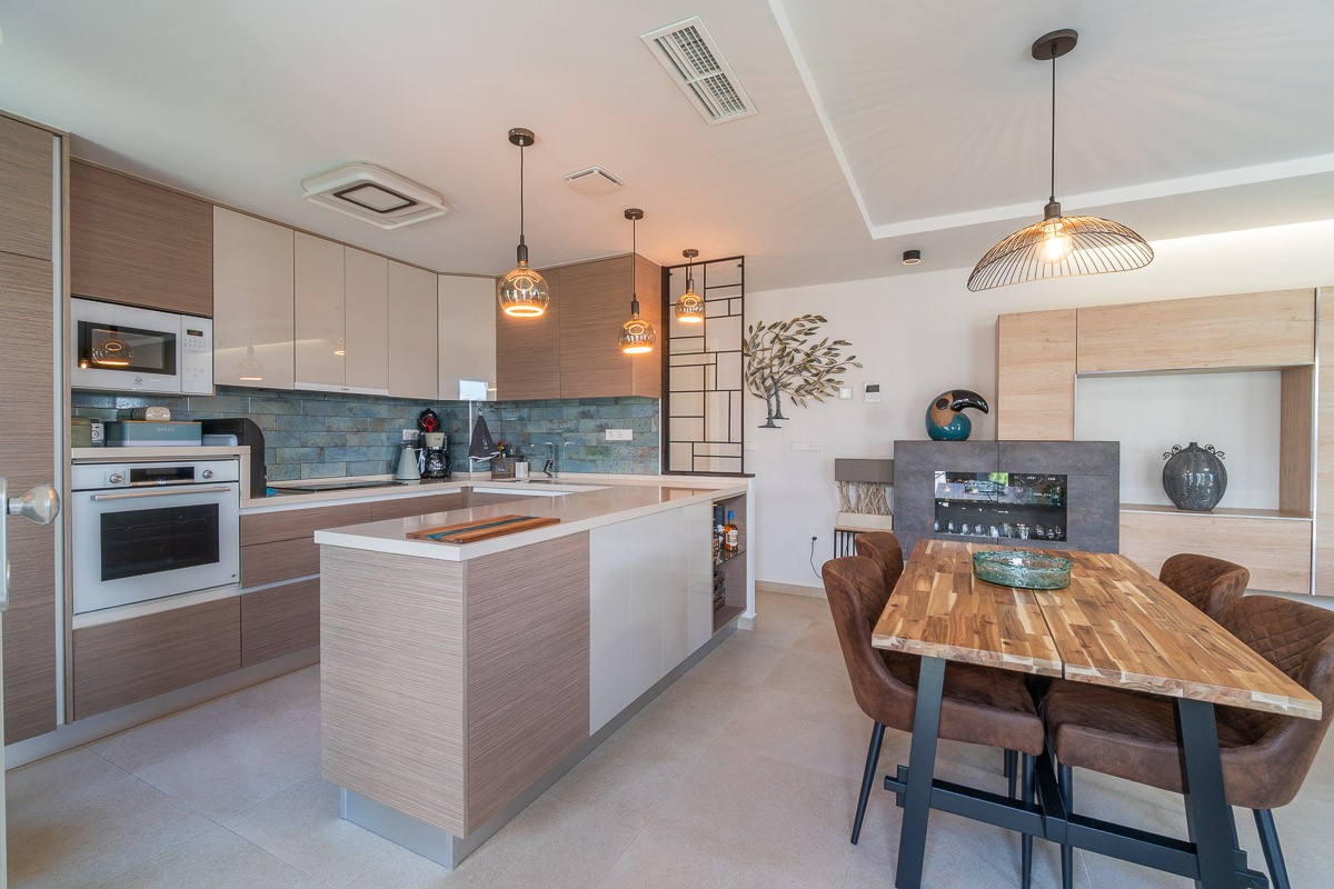 Villa for Sale in Vistabella Golf Entre Naranjos, Alicante